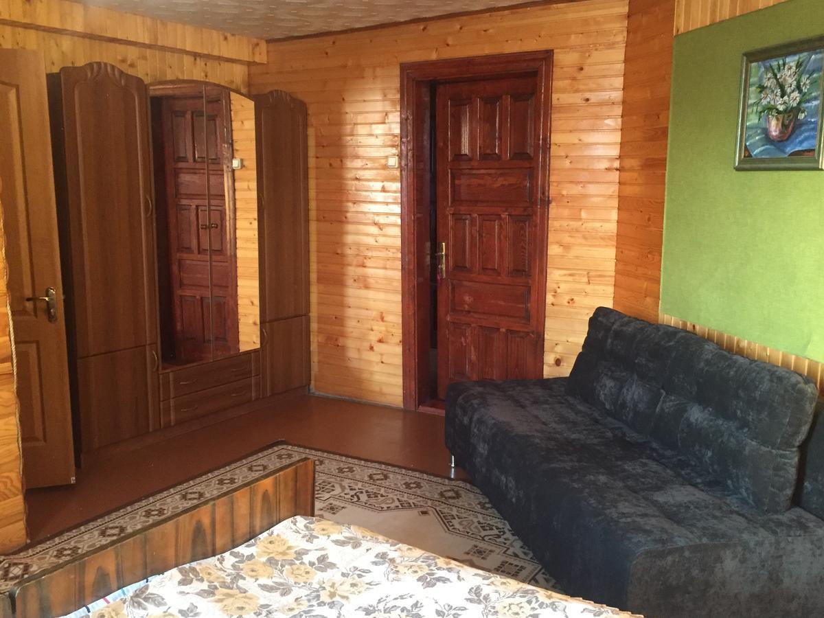 Guest House U Myrona Yaremche Bagian luar foto