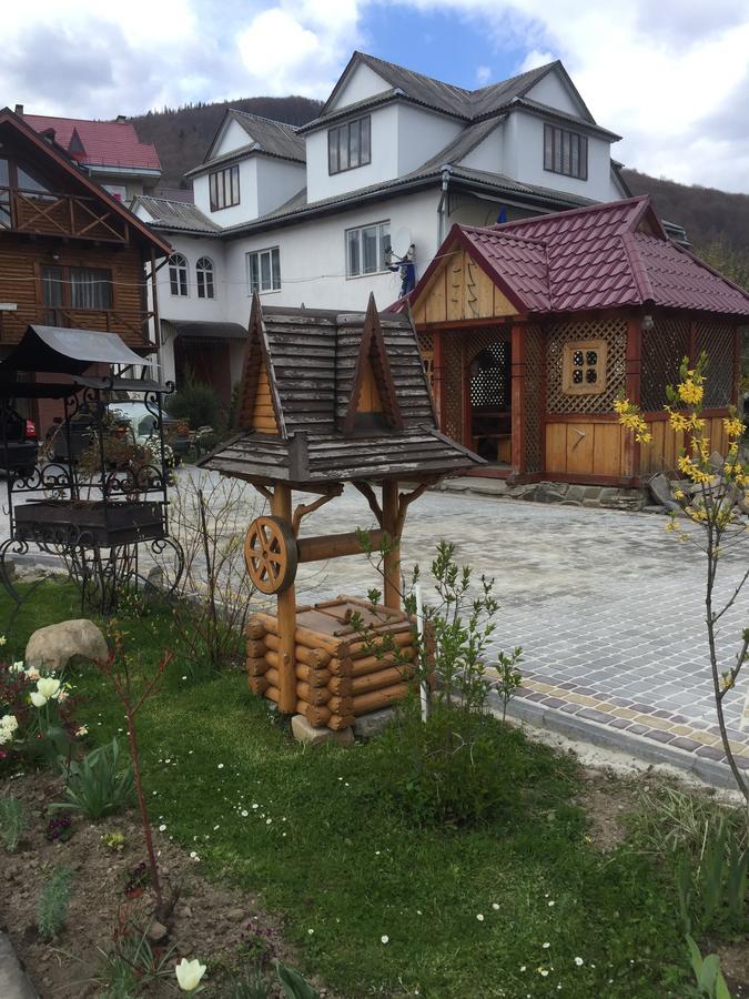 Guest House U Myrona Yaremche Bagian luar foto