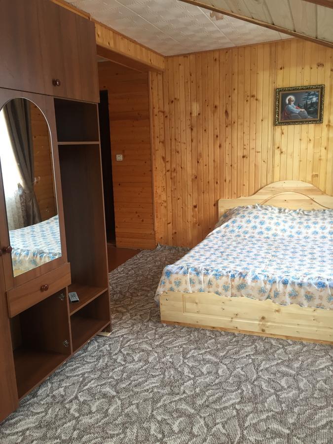 Guest House U Myrona Yaremche Bagian luar foto