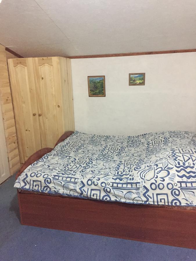 Guest House U Myrona Yaremche Bagian luar foto