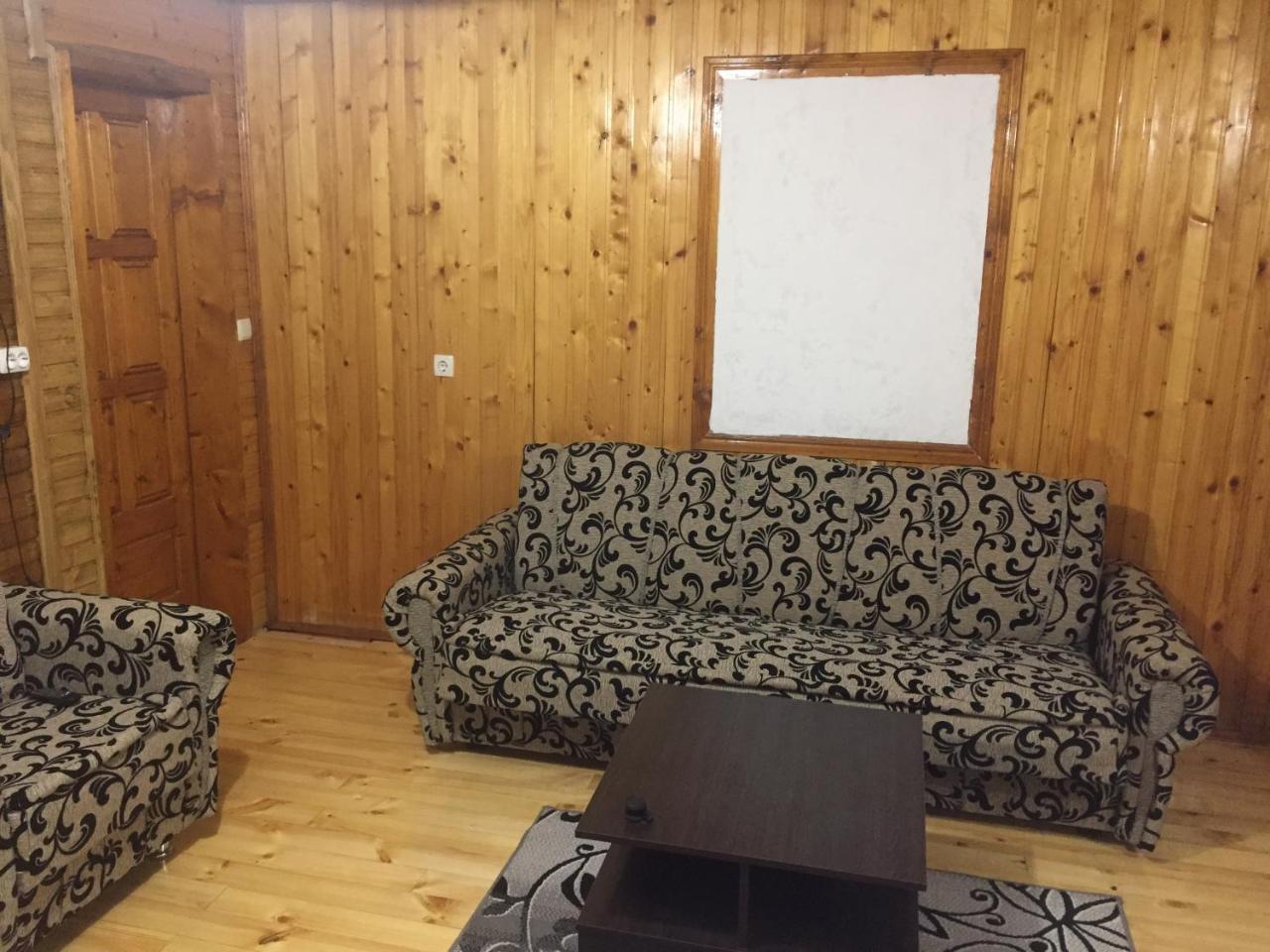 Guest House U Myrona Yaremche Bagian luar foto